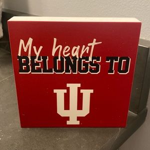 IU Table Decoration